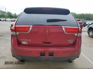 2013 Lincoln MKX z VIN 2LMDJ8JK2DBL35777, wystawiony jako Copart lot #54878005 z przebiegiem 214 730 mil mil oraz Szkody całkowita. Historia ofert i sprzedaży dostępna na DreamBid. Obrazek 6.