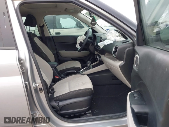 2024 Hyundai Venue SEL with VIN KMHRC8A3XRU311992, listed as a IAAI auction lot 41922401 with 12,904 mi miles and . Bid and sale history available at DreamBid. Image 5.
