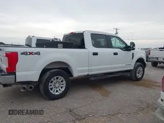 2017 Ford Super Duty F-250 SRW Lariat with VIN 1FT7W2BT7HEE48637, listed as a IAAI auction lot 42067757 with 200,831 mi miles. Bid and sale history available at carsss.com. Image 13.