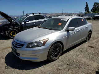 2011 Honda Accord LX z VIN 1HGCP2F35BA043172, wystawiony jako Copart lot #58040335 z przebiegiem Nie podano mil oraz Czysty tytuł • Clean title. Historia ofert i sprzedaży dostępna na DreamBid. Obrazek 1.