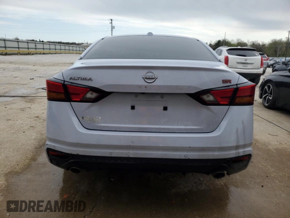 2024 Nissan Altima SR z VIN 1N4BL4CV8RN433893, wystawiony jako Copart lot #52449445 z przebiegiem 15 642 mil mil oraz Nie do naprawy • Non repairable. Historia ofert i sprzedaży dostępna na DreamBid. Obrazek 6.