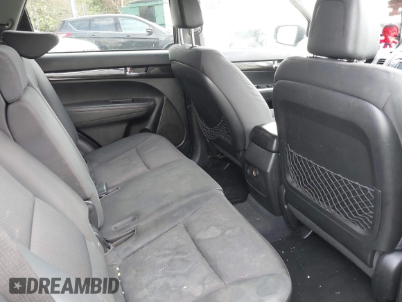 2011 Kia Sorento LX with VIN 5XYKT3A11BG162130, listed as a IAAI auction lot 41849206 with 1 mi miles. Bid and sale history available at carsss.com. Image 8.