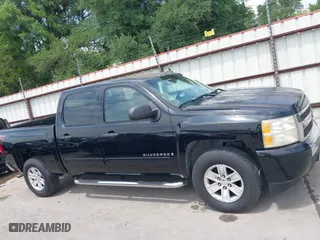 2007 Chevrolet Silverado 1500 LT w/1LT with VIN 2GCEC13C471510651, listed as a IAAI auction lot 42013351 with 144,185 mi miles. Bid and sale history available at carsss.com. Image 13.