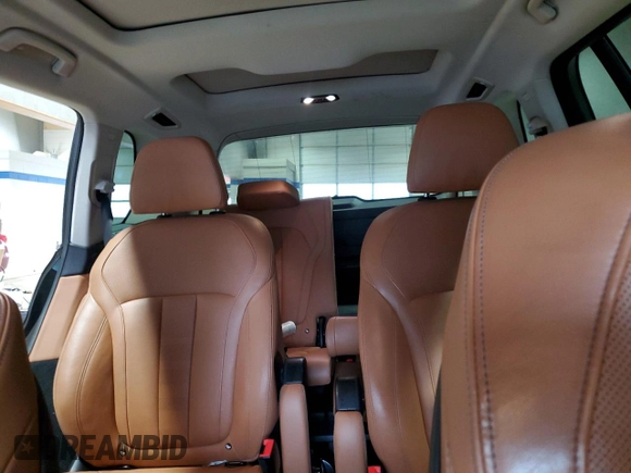 2020 BMW X7 xDrive40i with VIN 5UXCW2C02L9B60336, listed as a Copart auction lot 42796695 with 81,129 mi miles and Salvage Title. Bid and sale history available at carsss.com. Image 10.
