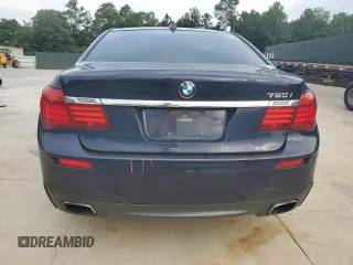 2015 BMW 7 Series 750i z VIN WBAYA8C51FG197764, wystawiony jako Copart lot #67095554 z przebiegiem 167 458 mil mil oraz Szkoda całkowita • Salvage title. Historia ofert i sprzedaży dostępna na DreamBid. Obrazek 6.