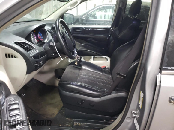 2014 Chrysler Town & Country Touring-L with VIN 2C4RC1CG8ER225017, listed as a Copart auction lot 88075505 with 158,392 mi miles and Salvage Title. Bid and sale history available at carsss.com. Image 7.