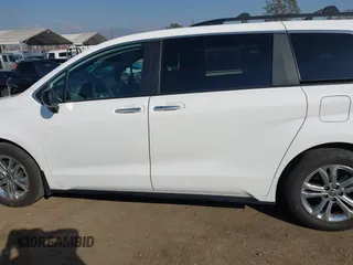 2023 Toyota Sienna XSE with VIN 5TDXSKFC7PS076599, listed as a IAAI auction lot 41548652 with 35,587 mi miles. Bid and sale history available at carsss.com. Image 15.
