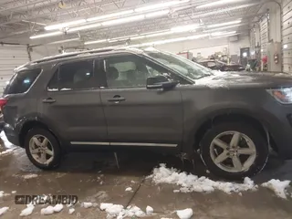 2017 Ford Explorer XLT with VIN 1FM5K8D88HGD75308, listed as a IAAI auction lot 41628295 with 92,327 mi miles and . Bid and sale history available at carsss.com. Image 13.