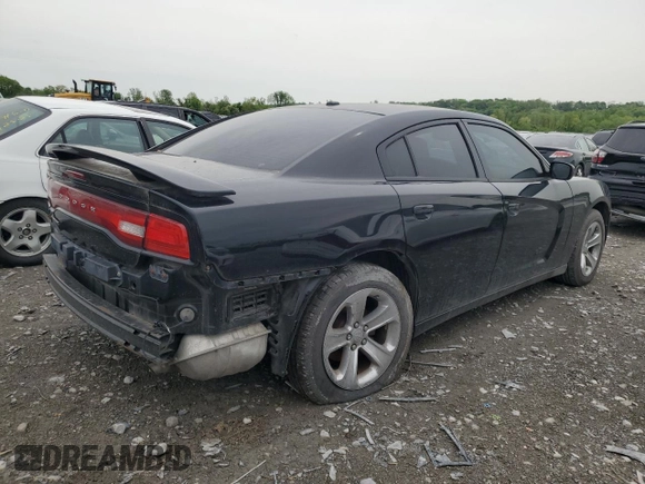 2013 Dodge Charger SXT z VIN 2C3CDXHG6DH525694, wystawiony jako Copart lot #54911495 z przebiegiem 189 992 mil mil oraz Szkoda całkowita • Salvage title. Historia ofert i sprzedaży dostępna na DreamBid. Obrazek 3.