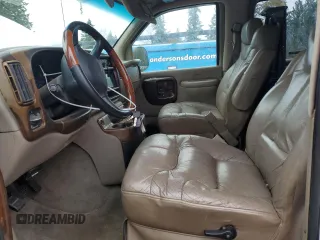 2001 GMC Savana Cargo Van YF7 Upfitter with VIN 1GDFG15R611236484, listed as a Copart auction lot 78820454 with 125,772 mi miles and Salvage Title. Bid and sale history available at carsss.com. Image 7.