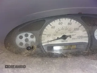 2001 Toyota ECHO z VIN JTDBT123710184206, wystawiony jako IAAI lot #42154420 z przebiegiem 170 730 mil mil oraz . Historia ofert i sprzedaży dostępna na DreamBid. Obrazek 7.
