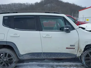2016 Jeep Renegade Latitude with VIN ZACCJBBT6GPD81497, listed as a IAAI auction lot 41605838 with 167,270 mi miles. Bid and sale history available at carsss.com. Image 13.