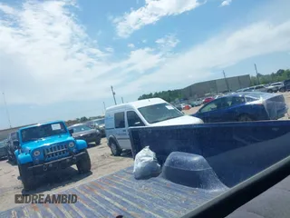 1996 Ford F-250 with VIN 2FTHF25G7TCA38325, listed as a IAAI auction lot 42463748 with Not provided miles and . Bid and sale history available at DreamBid. Image 8.