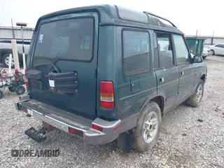 1998 Land Rover Discovery SD with VIN SALJY1246WA750369, listed as a IAAI auction lot 42068892 with 192,914 mi miles. Bid and sale history available at carsss.com. Image 4.