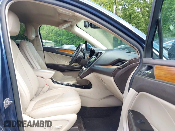 2018 Lincoln MKC Select with VIN 5LMCJ2C99JUL04561, listed as a IAAI auction lot 42210434 with 102,746 mi miles and . Bid and sale history available at DreamBid. Image 5.