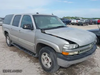 2005 Chevrolet Suburban LT with VIN 3GNEC16Z55G112439, listed as a IAAI auction lot 41994235 with 1 mi miles. Bid and sale history available at carsss.com. Image 1.