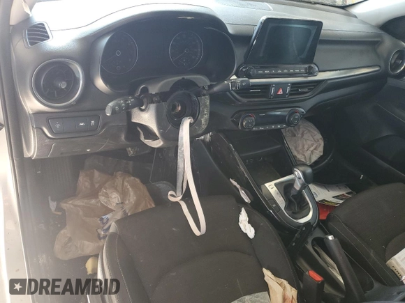 2019 Kia Forte S z VIN 3KPF34AD7KE032626, wystawiony jako Copart lot #52107525 z przebiegiem Nie podano mil oraz Czysty tytuł • Clean title. Historia ofert i sprzedaży dostępna na DreamBid. Obrazek 8.
