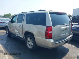 2007 Chevrolet Suburban LT with VIN 3GNFC16027G260735, listed as a IAAI auction lot 42584003 with 177,628 mi miles and . Bid and sale history available at DreamBid. Image 3.