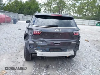 2020 Jeep Compass Latitude z VIN 3C4NJDBB9LT129693, wystawiony jako IAAI lot #42238631 z przebiegiem 36 742 mil mil oraz . Historia ofert i sprzedaży dostępna na DreamBid. Obrazek 17.