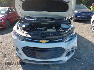 2020 Chevrolet Trax LT with VIN KL7CJLSB9LB005813, listed as a IAAI auction lot 41802888 with 31,212 mi miles and . Bid and sale history available at DreamBid. Image 10.