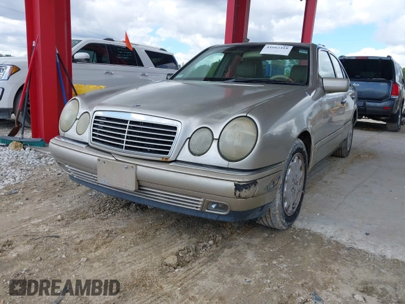 1998 Mercedes-Benz E 320 with VIN WDBJF25F5WA581878, listed as a IAAI auction lot 41662418 with 154,886 mi miles and . Bid and sale history available at DreamBid. Image 6.