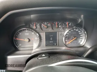 2017 GMC Sierra 1500 z VIN 3GTP1LEH2HG352449, wystawiony jako Copart lot #84054074 z przebiegiem 61 502 mil mil oraz Szkoda całkowita • Salvage title. Historia ofert i sprzedaży dostępna na DreamBid. Obrazek 9.
