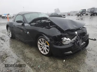 2007 BMW Z4 3.0i with VIN 4USBU33517LW70472, listed as a Copart auction lot 86463984 with 107,115 mi miles and Salvage Title. Bid and sale history available at carsss.com. Image 4.