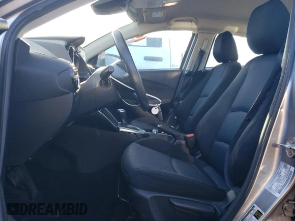 2016 Scion iA z VIN 3MYDLBZV7GY138266, wystawiony jako Copart lot #83457914 z przebiegiem 98 082 mil mil oraz Szkoda całkowita • Salvage title. Historia ofert i sprzedaży dostępna na DreamBid. Obrazek 7.