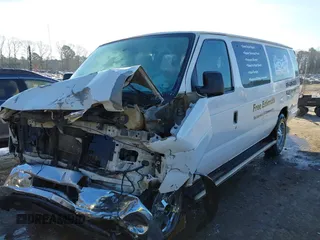 2013 Ford Econoline Passenger XL z VIN 1FBSS3BL5DDA43280, wystawiony jako IAAI lot #41583503 z przebiegiem 315 846 mil mil oraz . Historia ofert i sprzedaży dostępna na DreamBid. Obrazek 17.