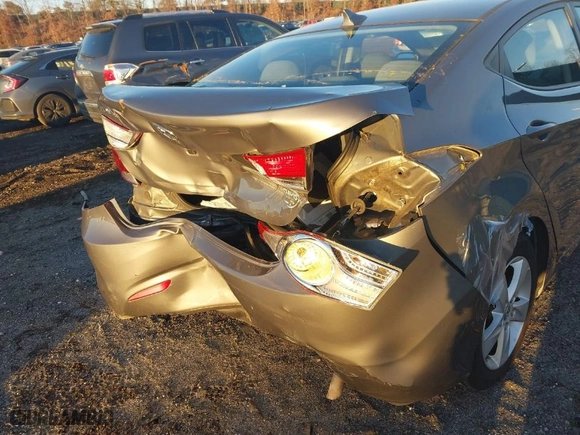 2013 Hyundai Elantra GLS with VIN 5NPDH4AE6DH363083, listed as a IAAI auction lot 41512838 with 69,789 mi miles. Bid and sale history available at carsss.com. Image 13.
