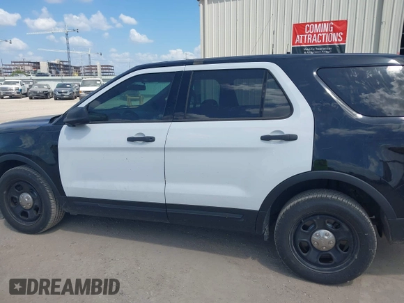 2018 Ford Police Interceptor Utility с VIN 1FM5K8AT1JGB19090, выставлен на аукционе IAAI как лот 42413195 с пробегом 118 313 миль миль и . История ставок и продаж доступна на DreamBid. Изображение 14.