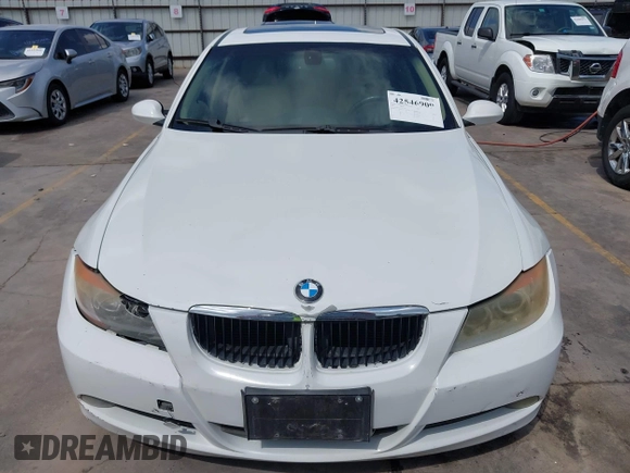 2007 BMW 3 Series 328i with VIN WBAVA37577NL11991, listed as a IAAI auction lot 42546909 with 185,804 mi miles and . Bid and sale history available at DreamBid. Image 12.