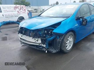 2020 Toyota Prius L Eco z VIN JTDKARFU1L3111938, wystawiony jako IAAI lot #41578853 z przebiegiem 117 641 mil mil oraz . Historia ofert i sprzedaży dostępna na DreamBid. Obrazek 6.