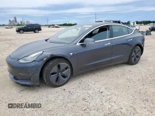 2018 Tesla Model 3 Long Range Battery z VIN 5YJ3E1EA2JF045384, wystawiony jako Copart lot #57120135 z przebiegiem 54 176 mil mil oraz Szkoda całkowita • Salvage title. Historia ofert i sprzedaży dostępna na DreamBid. Obrazek 1.