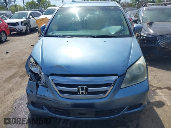 2007 Honda Odyssey EX-L with VIN 5FNRL38747B105430, listed as a IAAI auction lot 41841005 with 286,605 mi miles. Bid and sale history available at carsss.com. Image 12.