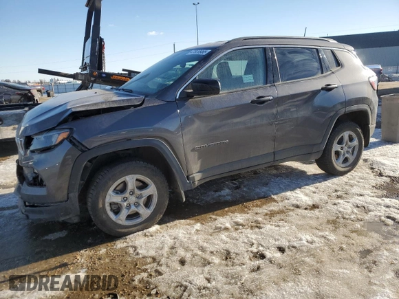 2022 Jeep Compass Sport z VIN 3C4NJDABXNT120425, wystawiony jako Copart lot #47820955 z przebiegiem 80 527 mil mil oraz Szkoda całkowita • Salvage title. Historia ofert i sprzedaży dostępna na DreamBid. Obrazek 1.