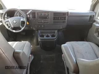 2013 Chevrolet Express Passenger LT z VIN 1GAZG1FG0D1167528, wystawiony jako Copart lot #53741965 z przebiegiem 103 253 mil mil oraz Szkoda całkowita • Salvage title. Historia ofert i sprzedaży dostępna na DreamBid. Obrazek 8.