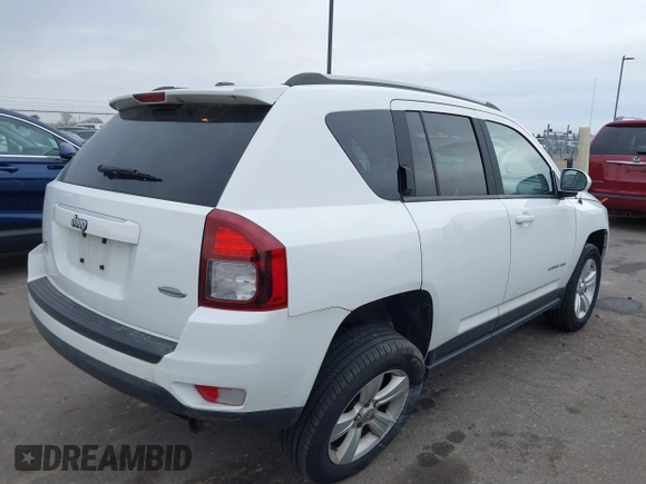 2015 Jeep Compass High Altitude Edition with VIN 1C4NJDEB6FD357687, listed as a IAAI auction lot 41995472 with 91,780 mi miles. Bid and sale history available at carsss.com. Image 4.