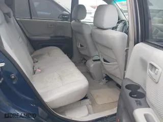 2006 Toyota Highlander w/3rd Row with VIN JTEDP21A860097338, listed as a IAAI auction lot 41958449 with 207,830 mi miles. Bid and sale history available at carsss.com. Image 8.