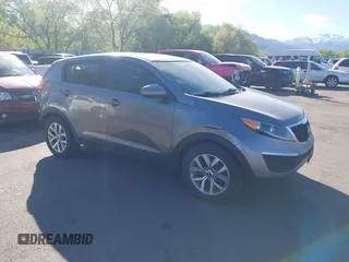 2016 Kia Sportage LX with VIN KNDPBCAC9G7840928, listed as a IAAI auction lot 42096987 with 211,548 mi miles and . Bid and sale history available at carsss.com. Image 1.