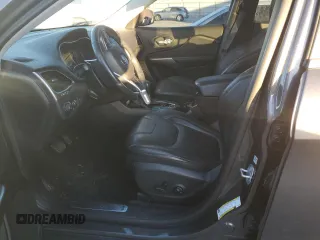 2019 Jeep Cherokee Limited z VIN 1C4PJLDB5KD444186, wystawiony jako Copart lot #81402233 z przebiegiem 39 451 mil mil oraz Szkoda całkowita • Salvage title. Historia ofert i sprzedaży dostępna na DreamBid. Obrazek 7.