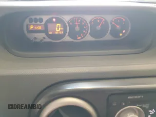 2010 Scion xB z VIN JTLZE4FE7A1109851, wystawiony jako Copart lot #52942315 z przebiegiem 135 723 mil mil oraz Szkody całkowita. Historia ofert i sprzedaży dostępna na DreamBid. Obrazek 9.