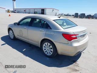 2014 Chrysler 200 LX with VIN 1C3CCBAGXEN171400, listed as a IAAI auction lot 42139655 with 92,188 mi miles and . Bid and sale history available at carsss.com. Image 3.