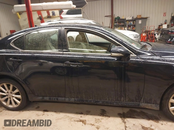2009 Lexus IS 250 z VIN JTHCK262092031809, wystawiony jako IAAI lot #41993592 z przebiegiem 224 205 mil mil oraz . Historia ofert i sprzedaży dostępna na DreamBid. Obrazek 13.