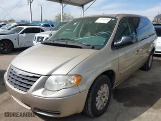 2007 Chrysler Town & Country LWB LX with VIN 2A4GP44R57R166826, listed as a IAAI auction lot 41761230 with 73,432 mi miles. Bid and sale history available at carsss.com. Image 2.