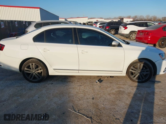 2017 Volkswagen Jetta SEL with VIN 3VWL17AJ3HM410226, listed as a IAAI auction lot 41379536 with 58,448 mi miles and . Bid and sale history available at DreamBid. Image 13.