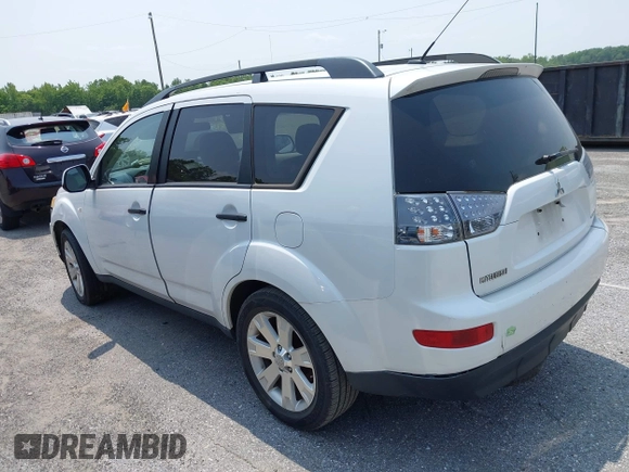 2007 Mitsubishi Outlander LS z VIN JA4MT31X67Z019805, wystawiony jako IAAI lot #42424258 z przebiegiem Nie podano mil oraz . Historia ofert i sprzedaży dostępna na DreamBid. Obrazek 3.