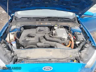 2019 Ford Fusion Hybrid SE with VIN 3FA6P0LUXKR131563, listed as a IAAI auction lot 41448736 with 165,440 mi miles. Bid and sale history available at carsss.com. Image 10.