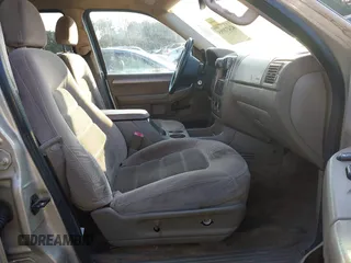 2004 Ford Explorer XLT z VIN 1FMZU63K94UC01739, wystawiony jako IAAI lot #42433985 z przebiegiem 276 349 mil mil oraz . Historia ofert i sprzedaży dostępna na DreamBid. Obrazek 5.