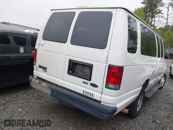 2009 Ford Econoline Passenger XL z VIN 1FBSS31L29DA07149, wystawiony jako IAAI lot #41863392 z przebiegiem 152 010 mil mil oraz . Historia ofert i sprzedaży dostępna na DreamBid. Obrazek 16.